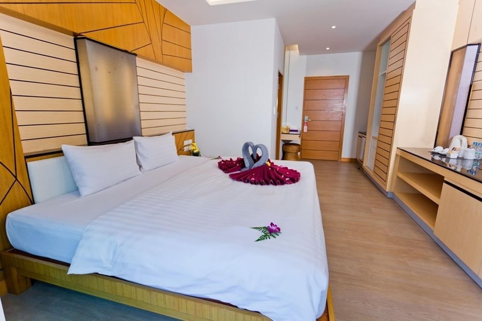 Anda Beachside Hotel Karon Esterno foto