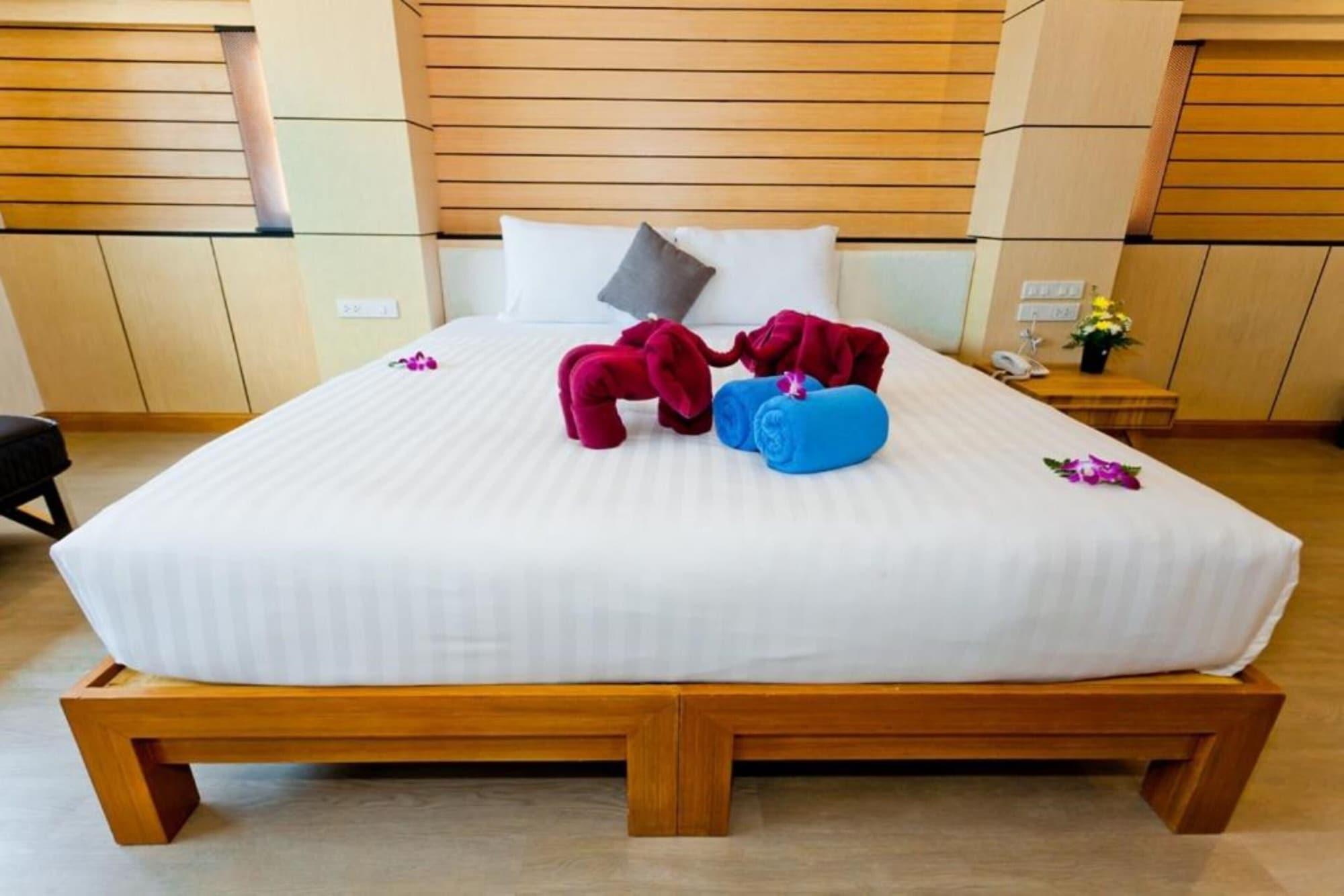 Anda Beachside Hotel Karon Esterno foto
