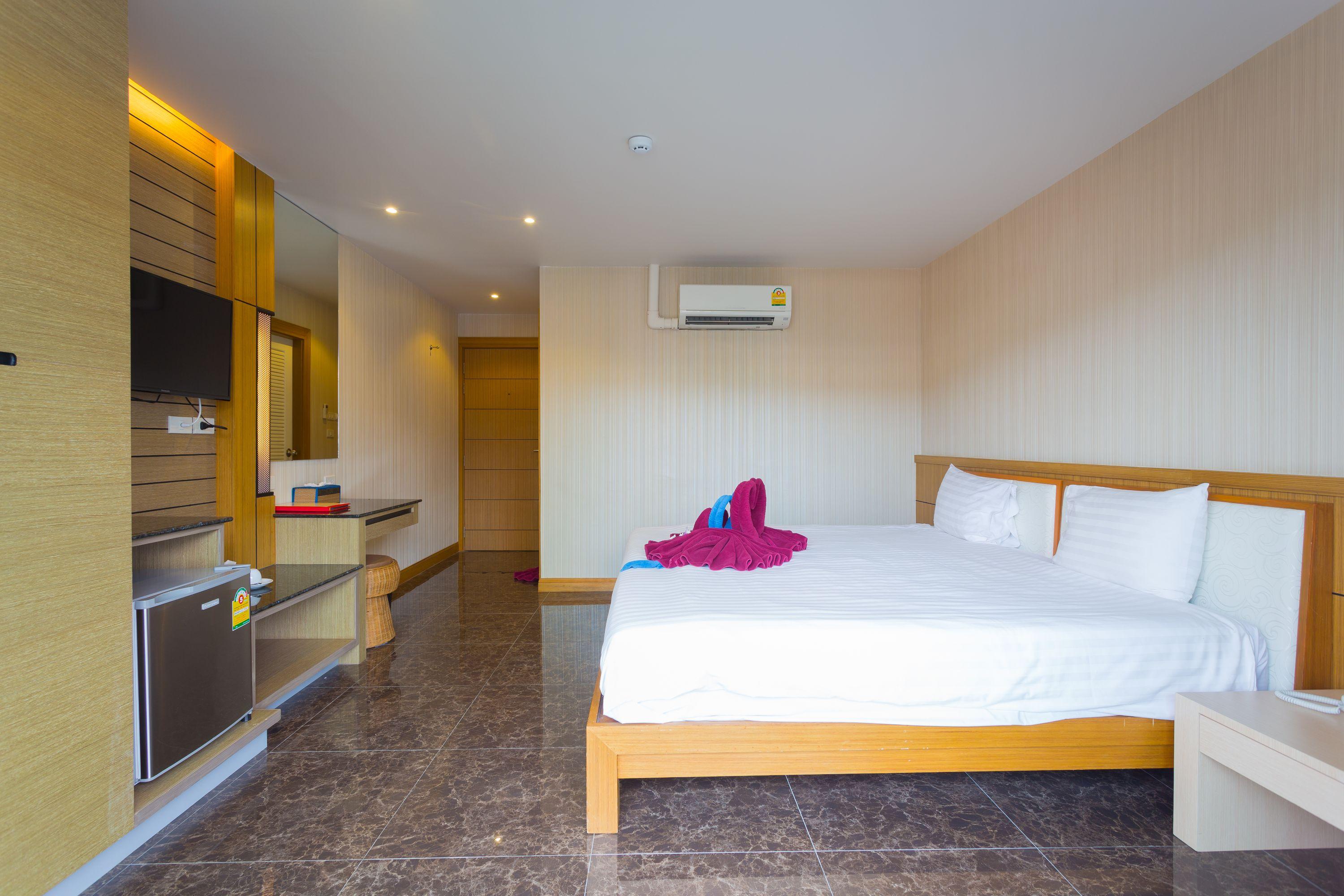 Anda Beachside Hotel Karon Esterno foto