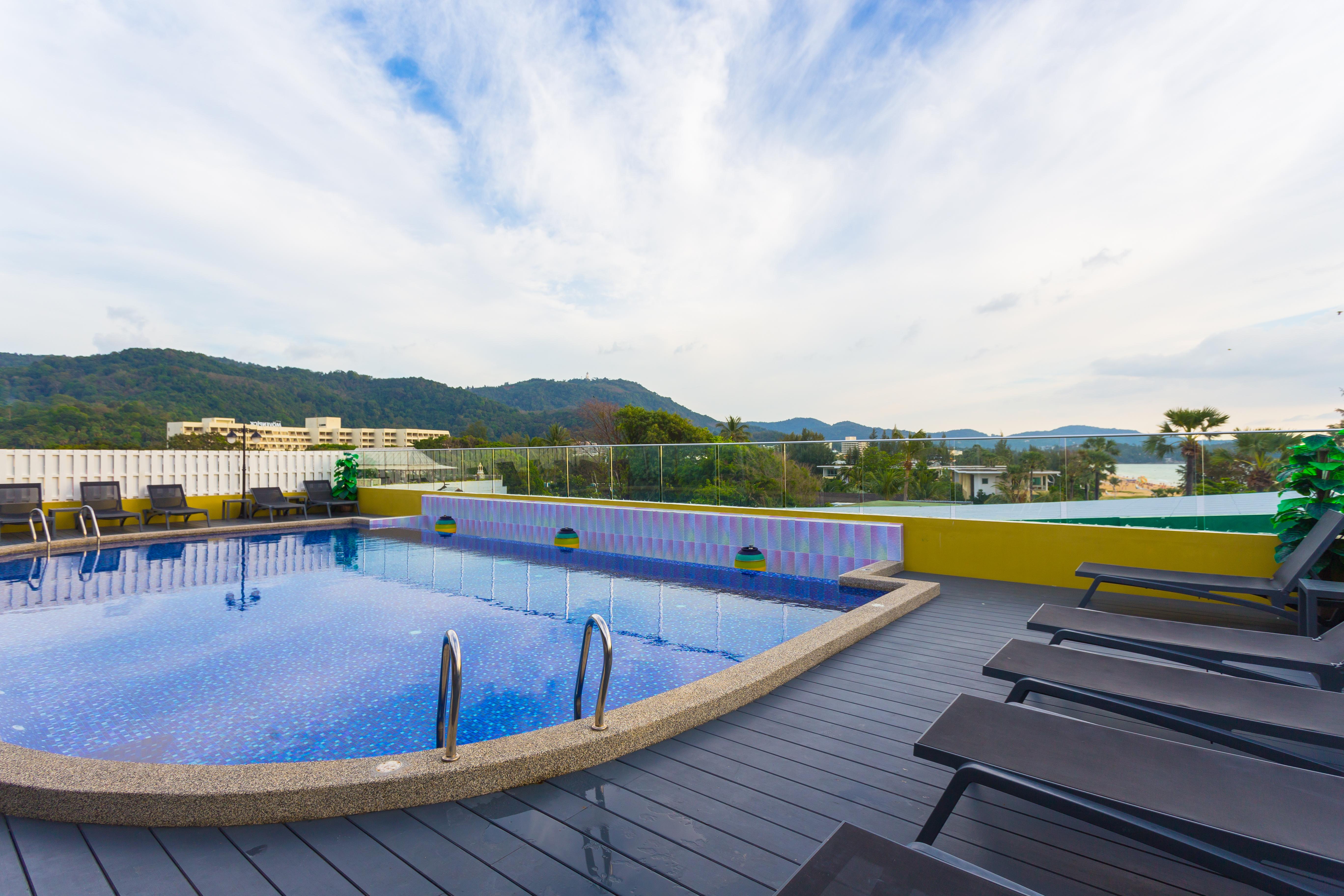 Anda Beachside Hotel Karon Esterno foto