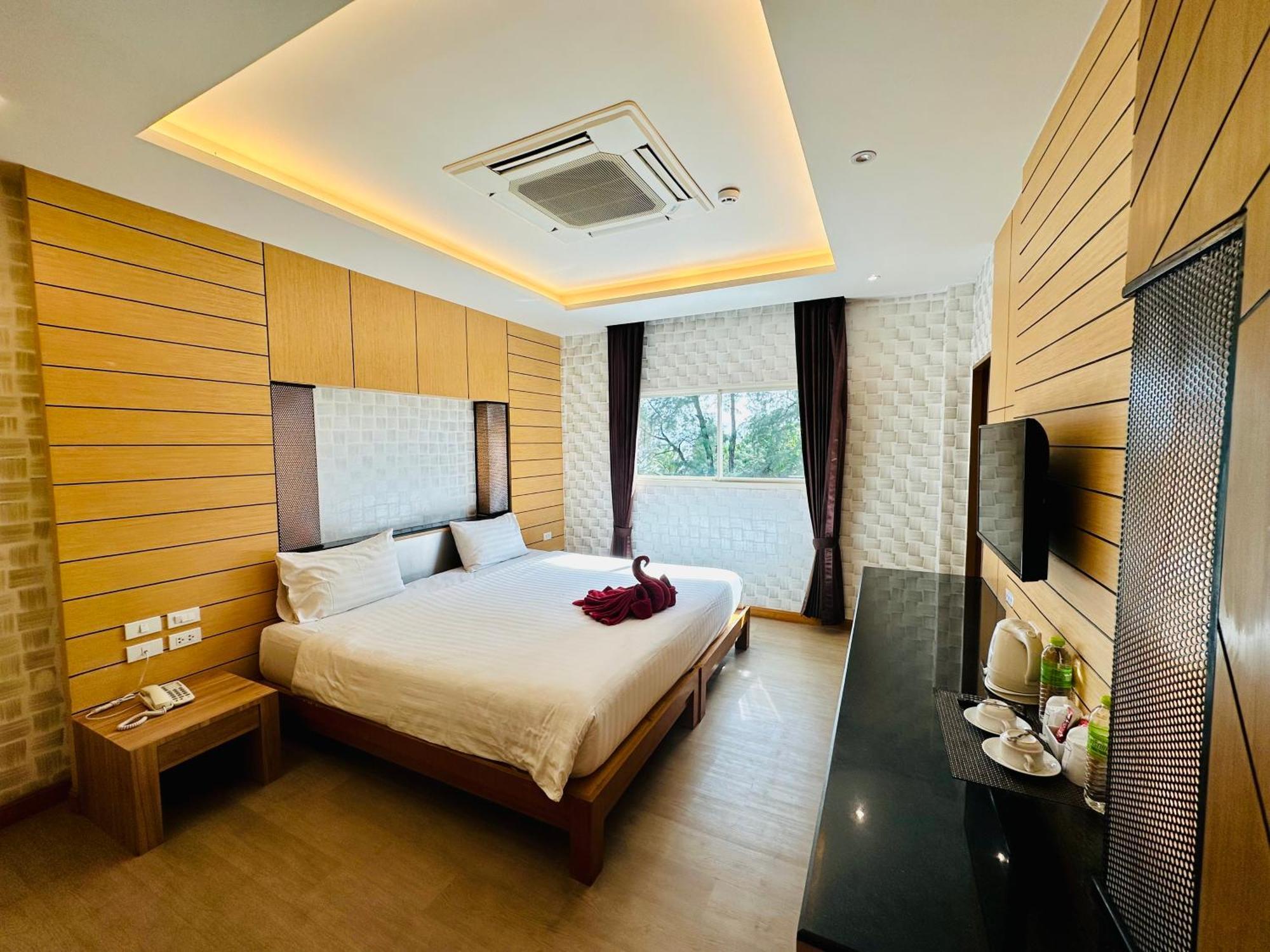 Anda Beachside Hotel Karon Esterno foto