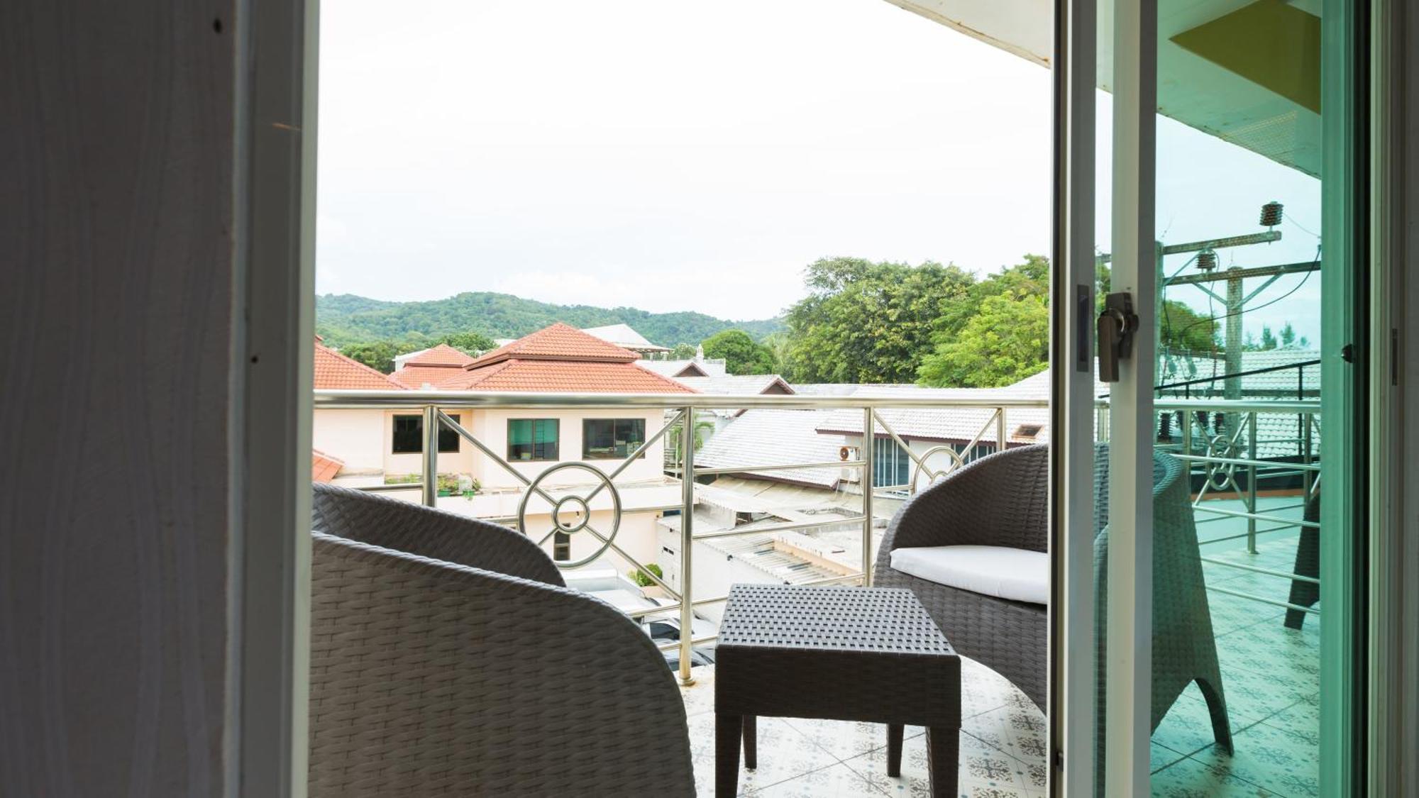 Anda Beachside Hotel Karon Esterno foto